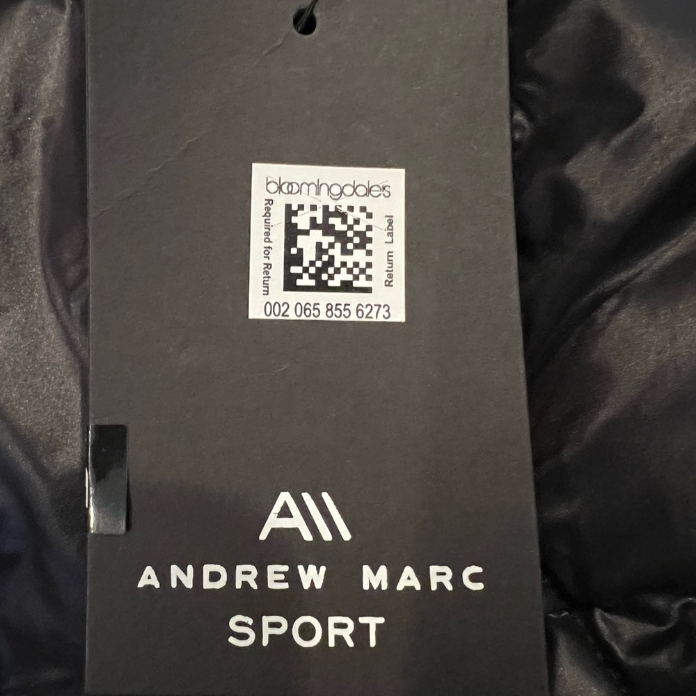 Andrew Marc sport bubble vest pockets XL has a hidden hood Zipper host pick - Picture 7 of 17